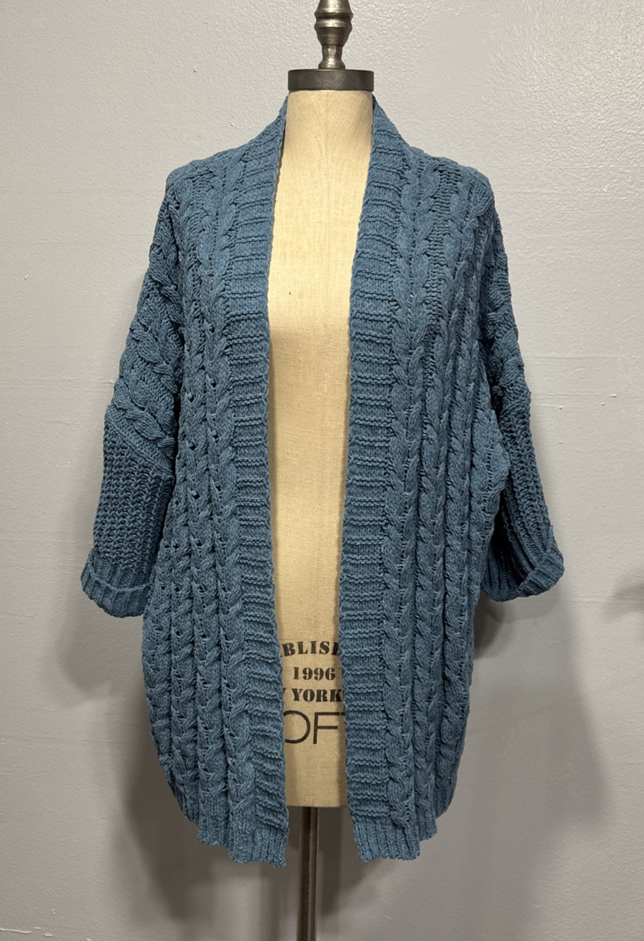 UMGEE Soft Knit Open Front Cardigan Women's S/M Oversized Blue Half Sleeve